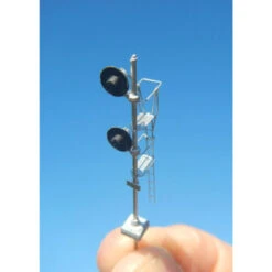 Showcase Miniatures 522 - C&O Type Pole Mount Searchlight Signal - N Scale Kit